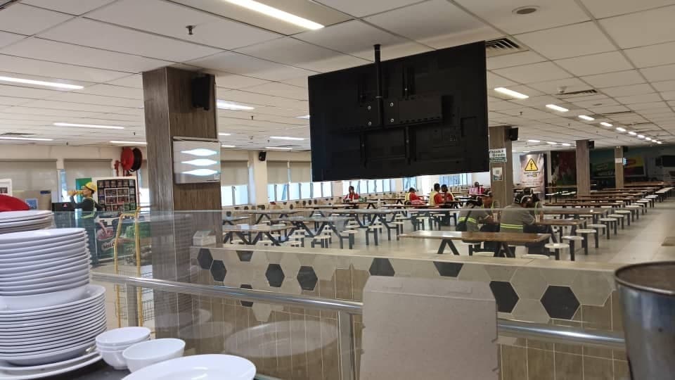 Large-scale factory canteen dining hall