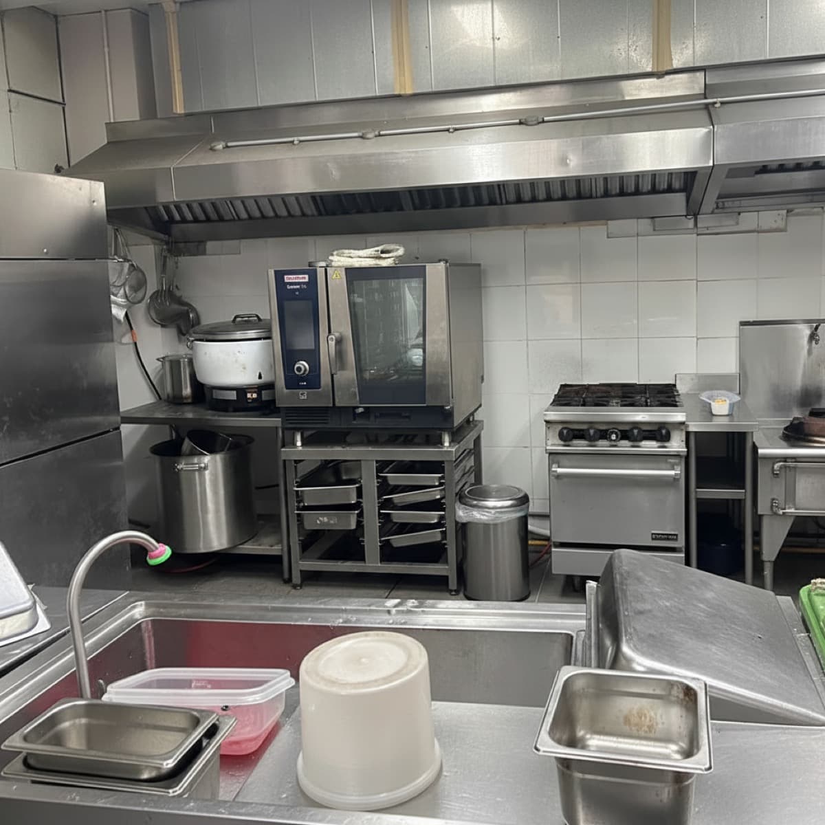 Quality control in central kitchen operations